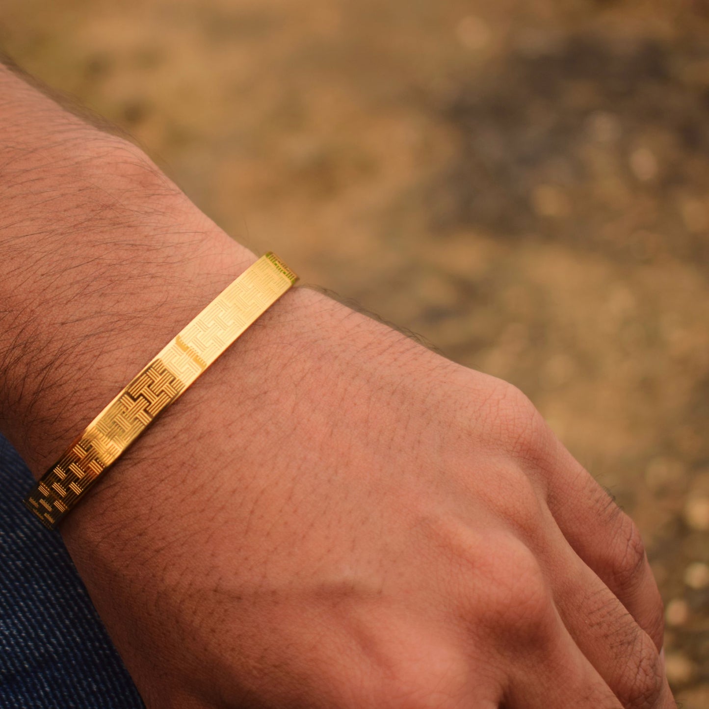 Men's Textured Gold Cuff